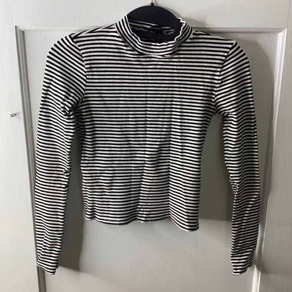 Black and White Striped Mock Neck Crop Top